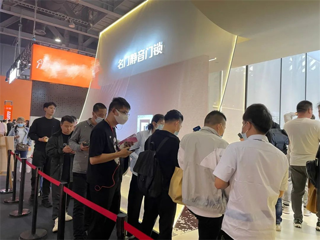 设计周进行中│名 门携一众新品亮相，火爆全场！