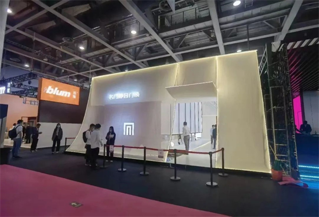 设计周进行中│名 门携一众新品亮相，火爆全场！